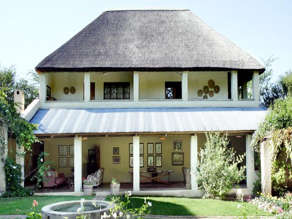 Elephant House - Exterior